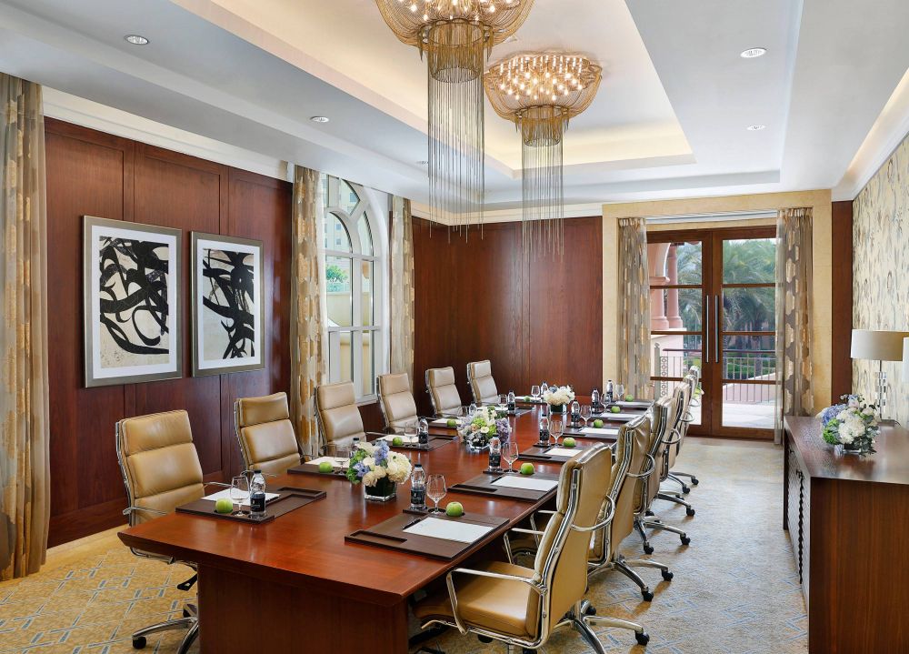 The Ritz-Carlton, Dubai 5*