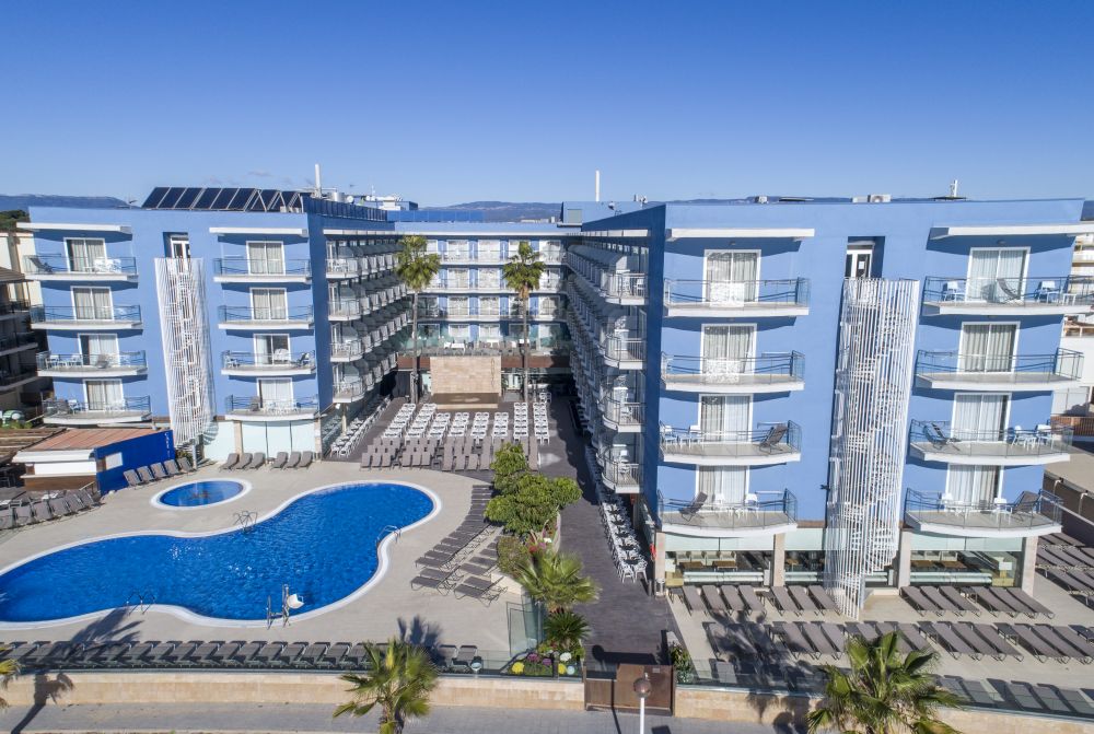 Augustus Hotel 4*