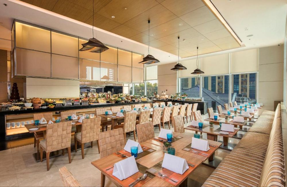 Eastin Grand Sathorn 4*