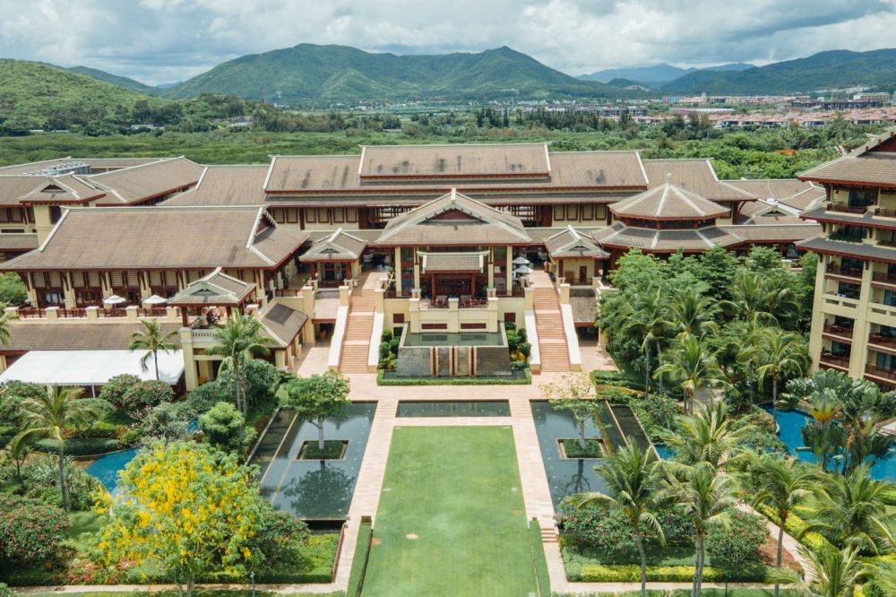 The Ritz-Carlton Sanya Yalong Bay 5*