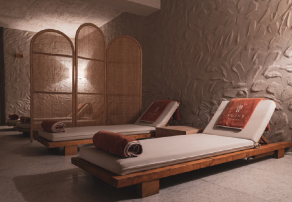 Ruins Luxury Resort (Only 10+) 