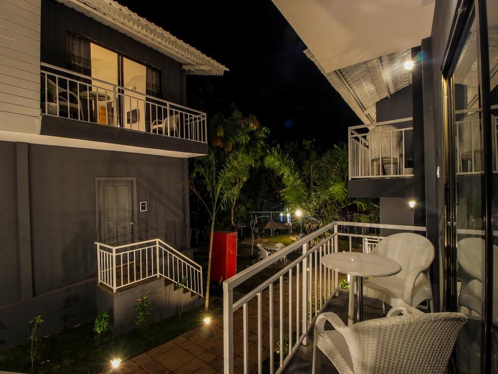Oceans 7 Ashwem (ex. Oyo Town House Ashwem) 3*