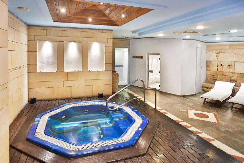 Paphos Gardens Hotel 3*
