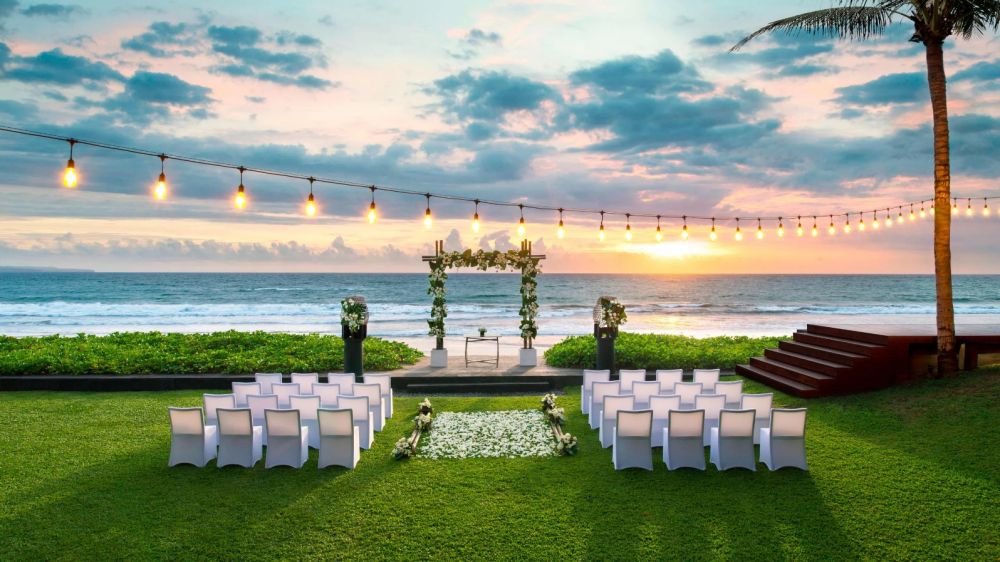 W Bali Seminyak 5*