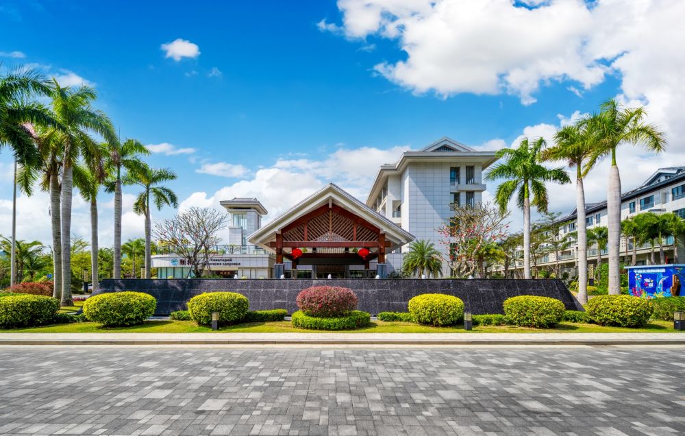 Sanya Yalong Bay No.99 Suite Resort Hotel 4*