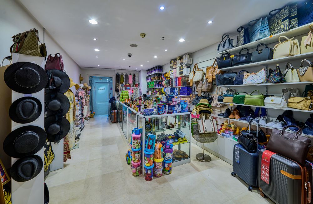 Ramada Hotel & Suites By Wyndham Jbr (ex. Hawthorn Suites) 4*