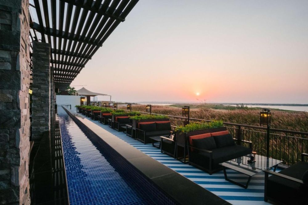 Yas Plaza Bay by IHG (ex. Park Inn by Radisson Abu Dhabi Yas Island) 4*
