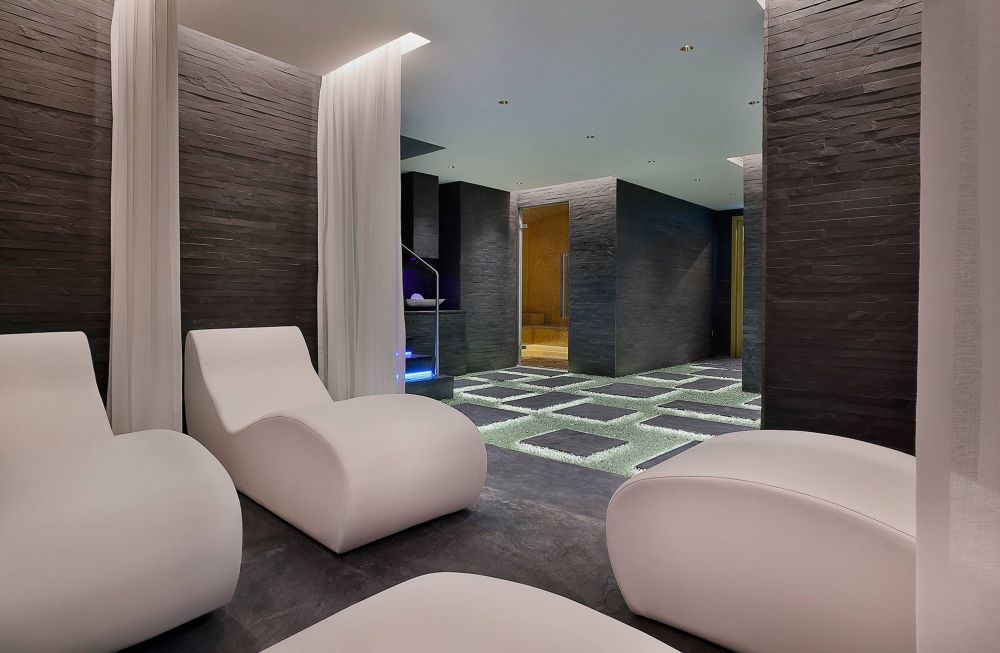 Hilton Dubai Palm Jumeirah 5*