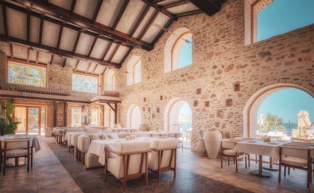 Ruins Luxury Resort (Only 10+) 