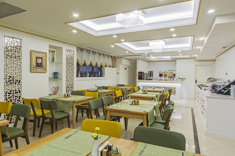 Grand Naki Hotel 4*