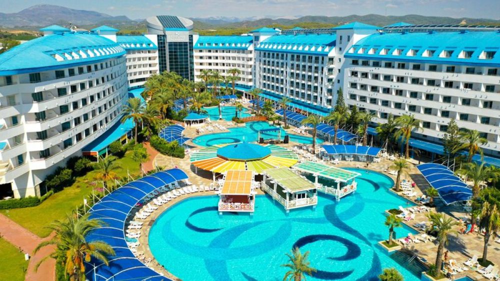 Crystal Admiral Aqua Collection (ex. Crystal Admiral Resort Suites & Spa) 5*