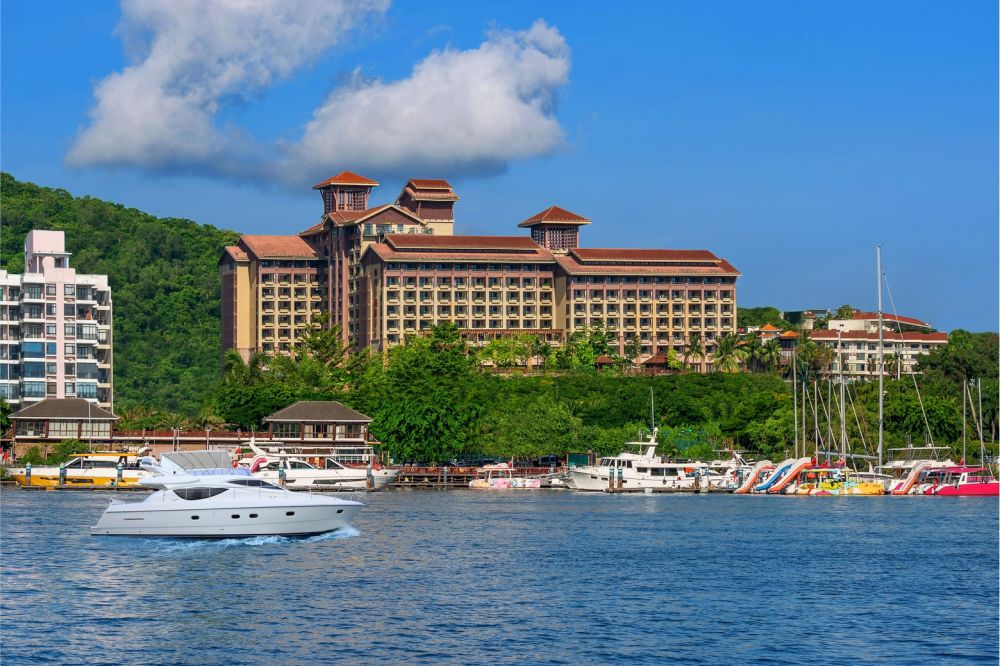 Four Seasons Ocean Courtyard 4*