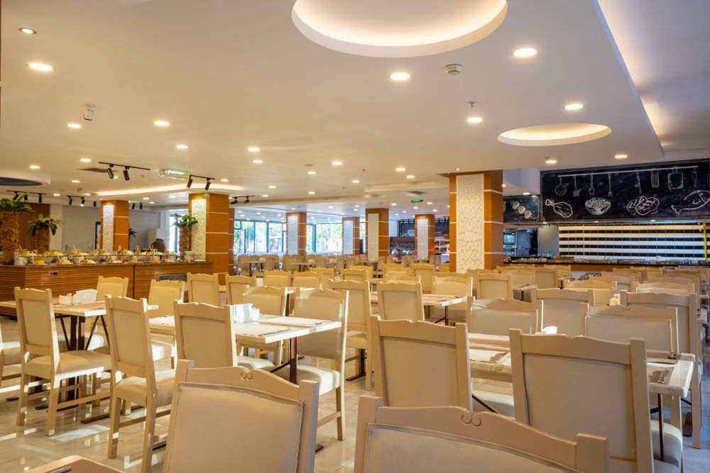 Club Aqua Plaza Hotel 5*
