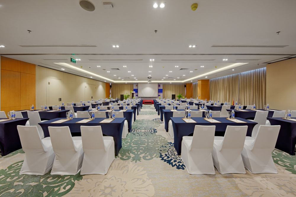 TMS Hotel Da Nang Beach 5*