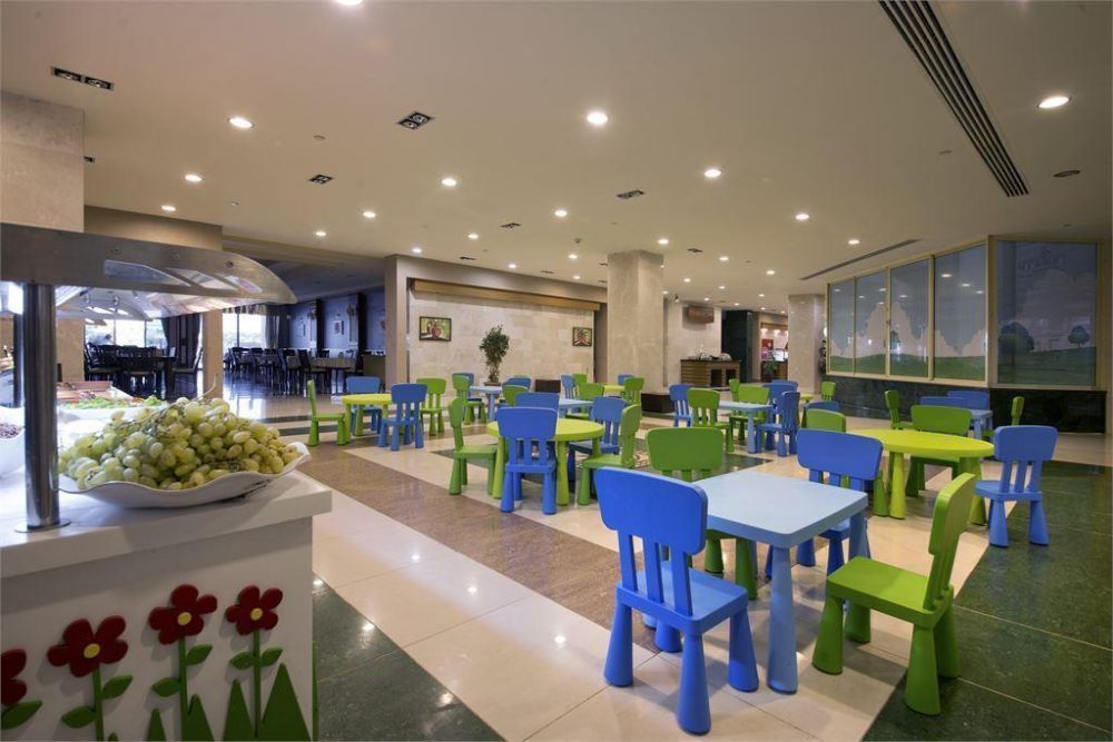 M.C Arancia Resort Hotel 5*