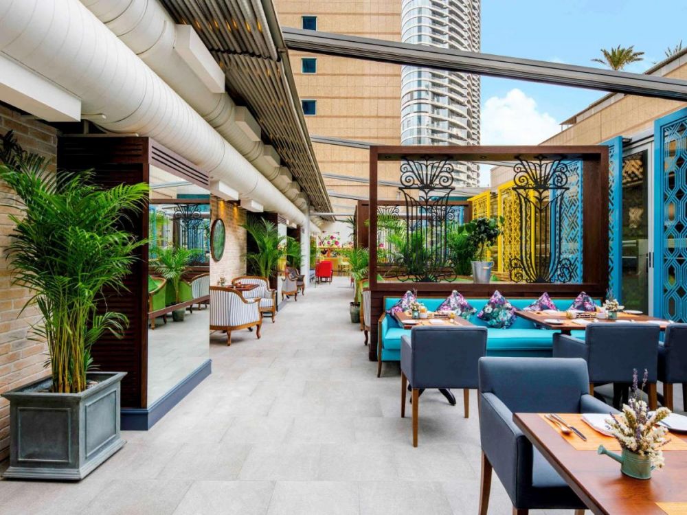 Sofitel Dubai Downtown 5*
