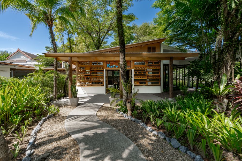 Apsara Beachfront Resort & Villas 4+