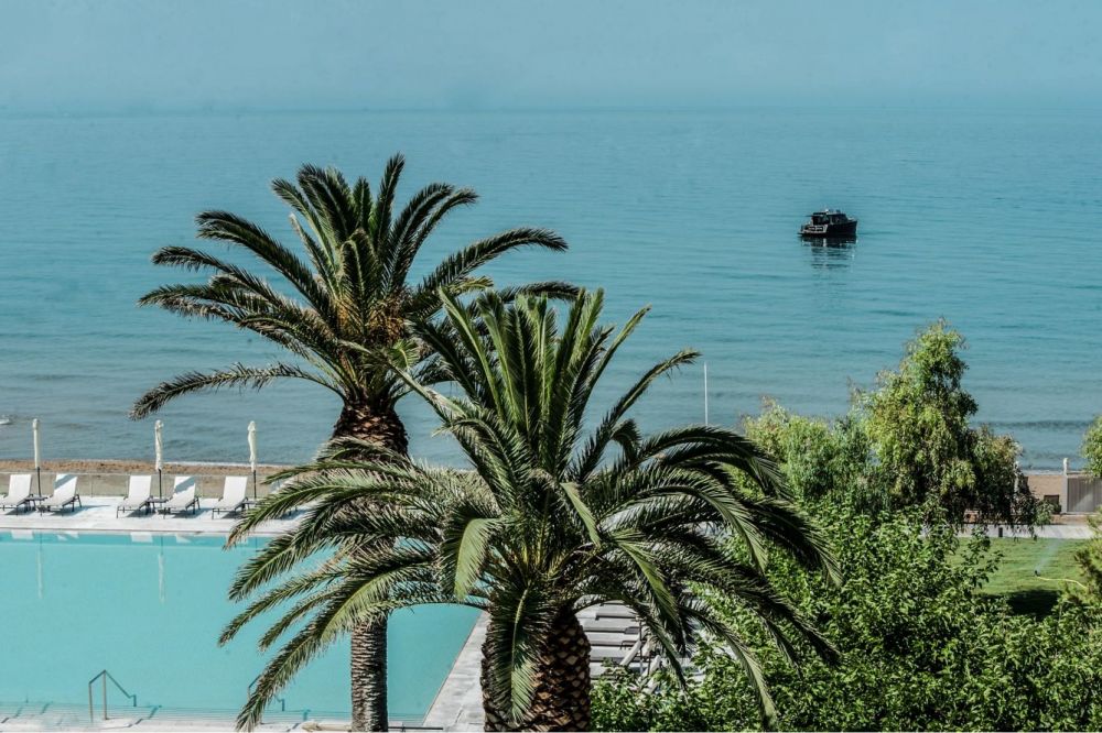 Domes of Corfu, Autograph Collection 5*
