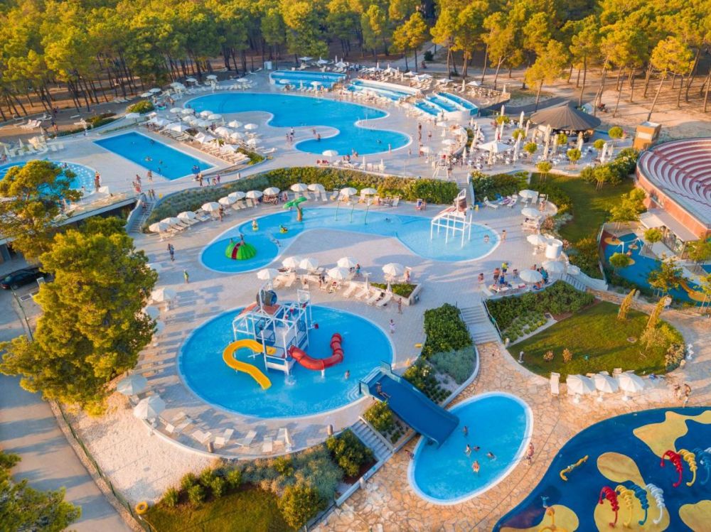 Zaton Holiday Resort 3*