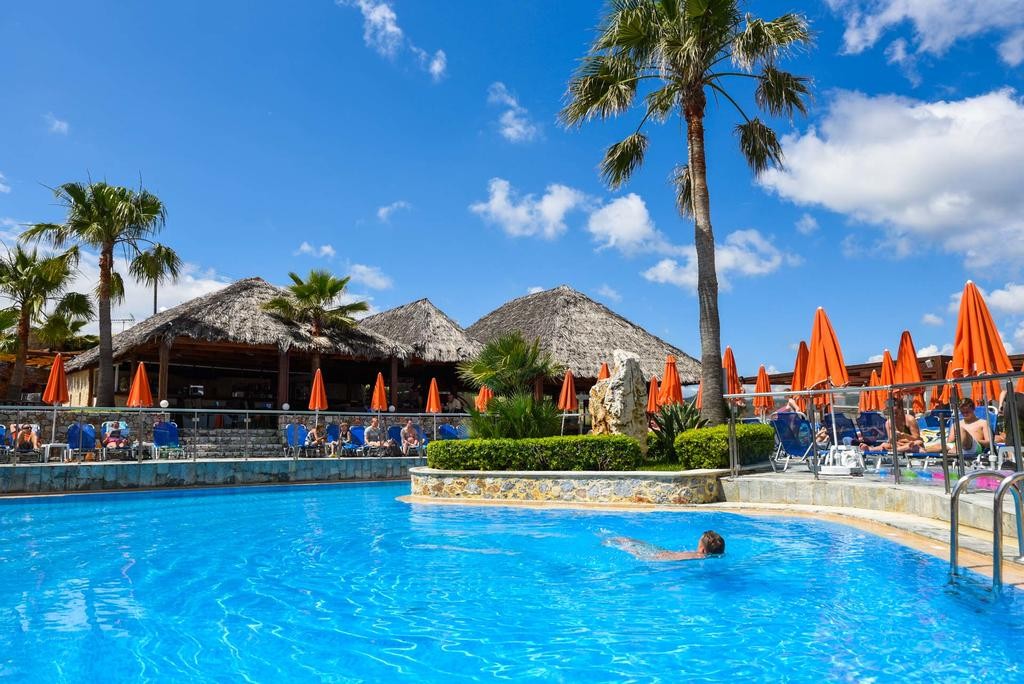 Theo Hotel 4*