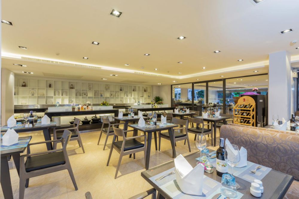 Charm Resort Phuket 4*