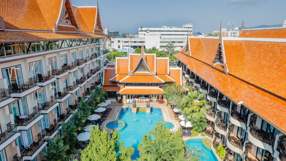 Nipa Resort 4*