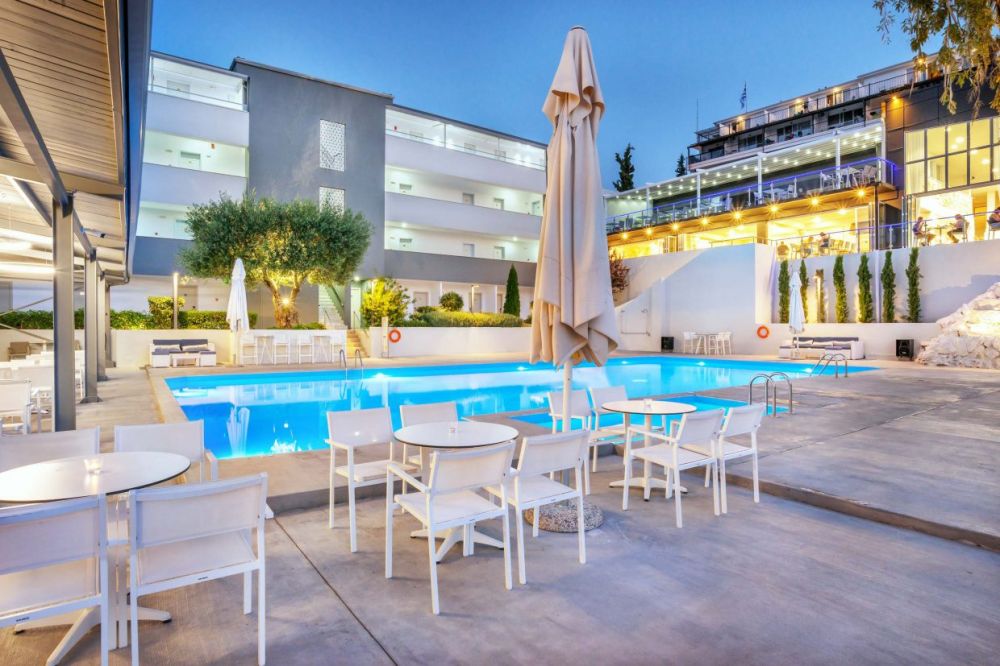 Kriopigi Hotel 4*
