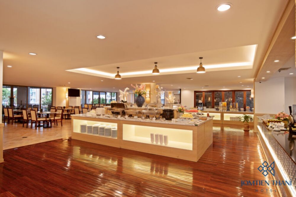 Jomtien Thani Hotel 4*
