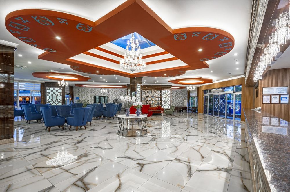 Caretta Beach Hotel 4*