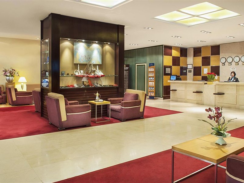 Golden Tulip Sharjah 4*