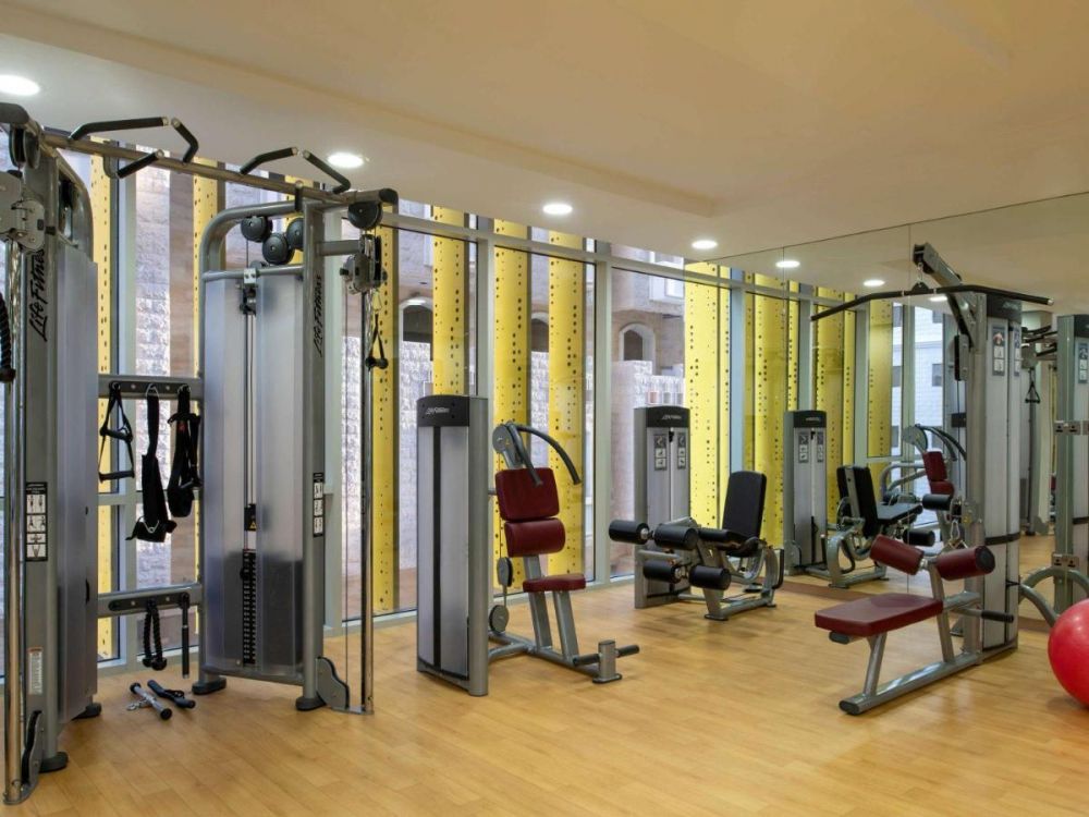 Adagio Doha Hotel Apartments 4*