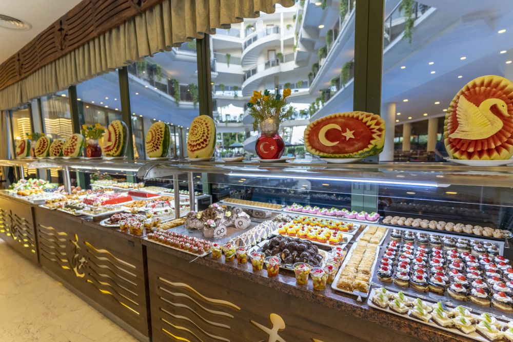 Lancora Beach Hotel 4*