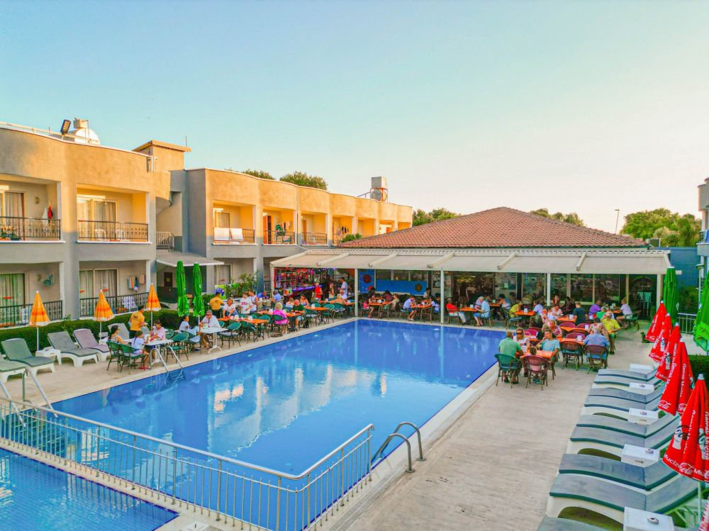 Sayanora Hotel 3*