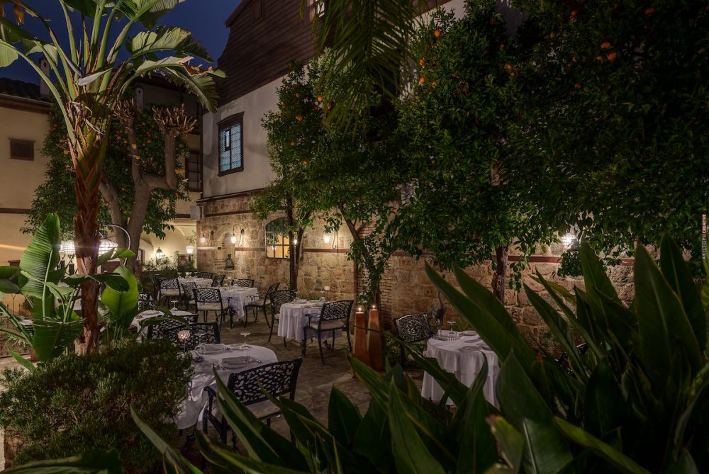 Tuvana Hotel 