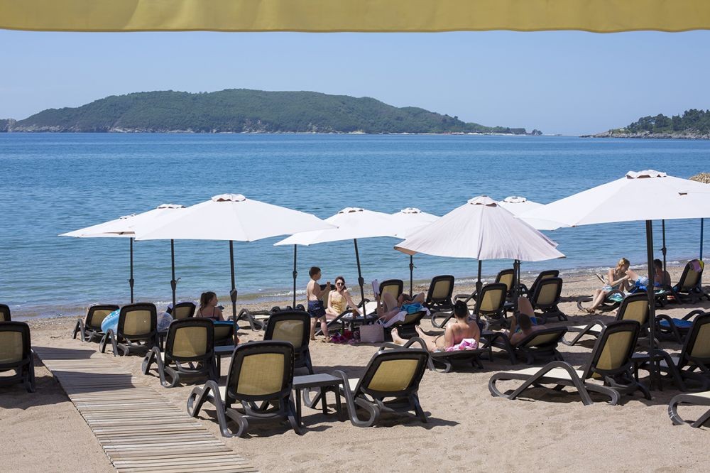 Aleksandar Hotel Restaurant & Wine Bar 4*