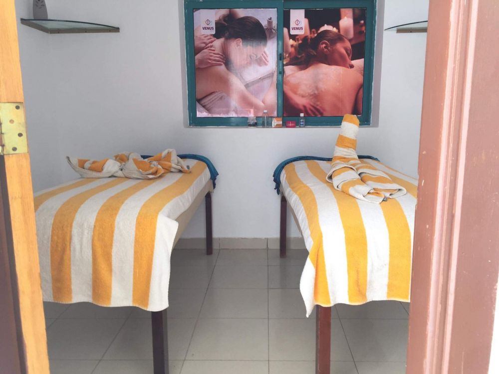 Dive Inn Resort 4*