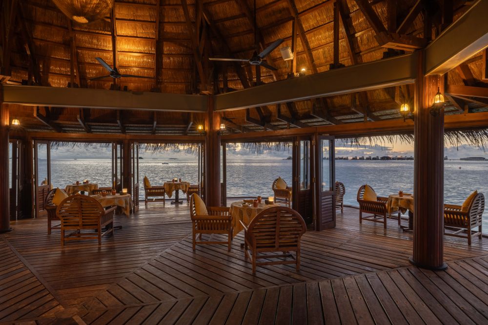 Angsana Velavaru 5*