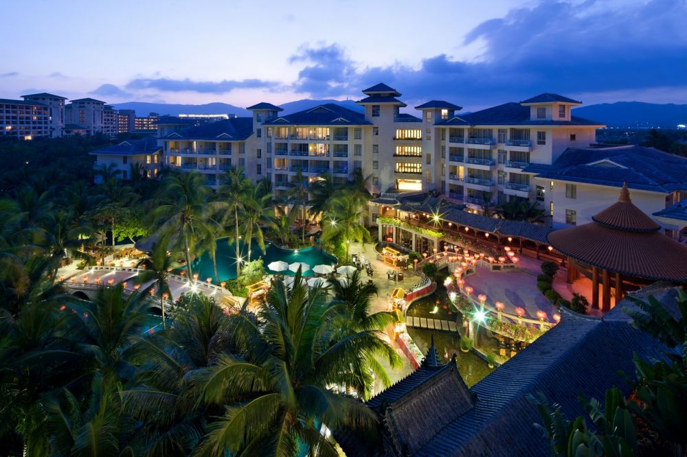 Swissotel & Grand Mercure Sanya Yalong Bay 5*