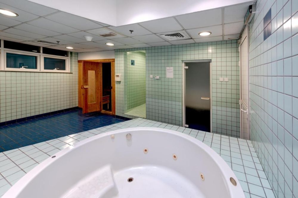 Sunday Mega Hotel Sheikh Zayed Road (ex. Emirates Grand Hotel) 4*