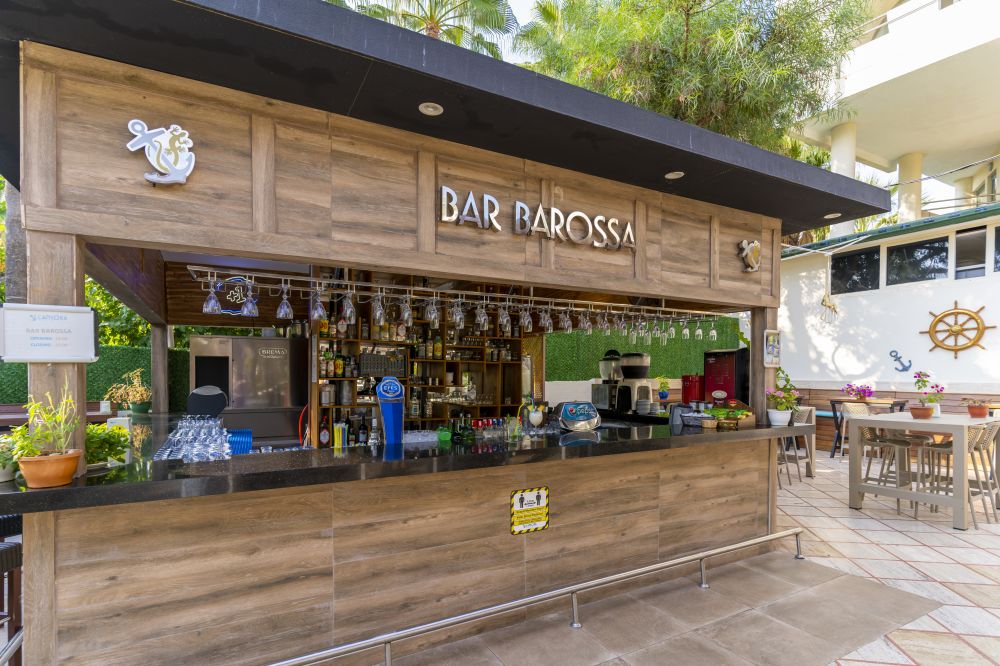 Lancora Beach Hotel 4*