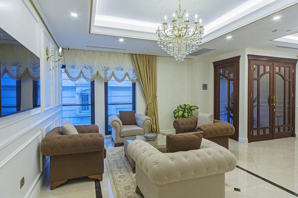 Grand Naki Hotel 4*