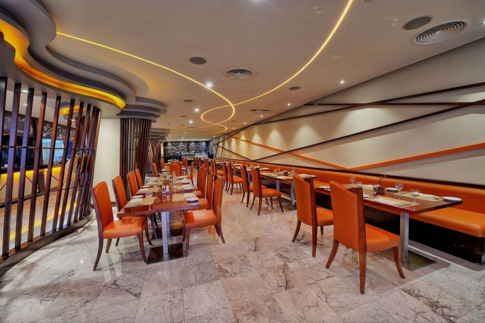 Marriott Hotel Production City, Dubai ( ex. Vintage Grand Hotel) 5*