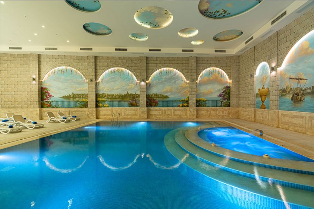 Rhactus Hotel 4*