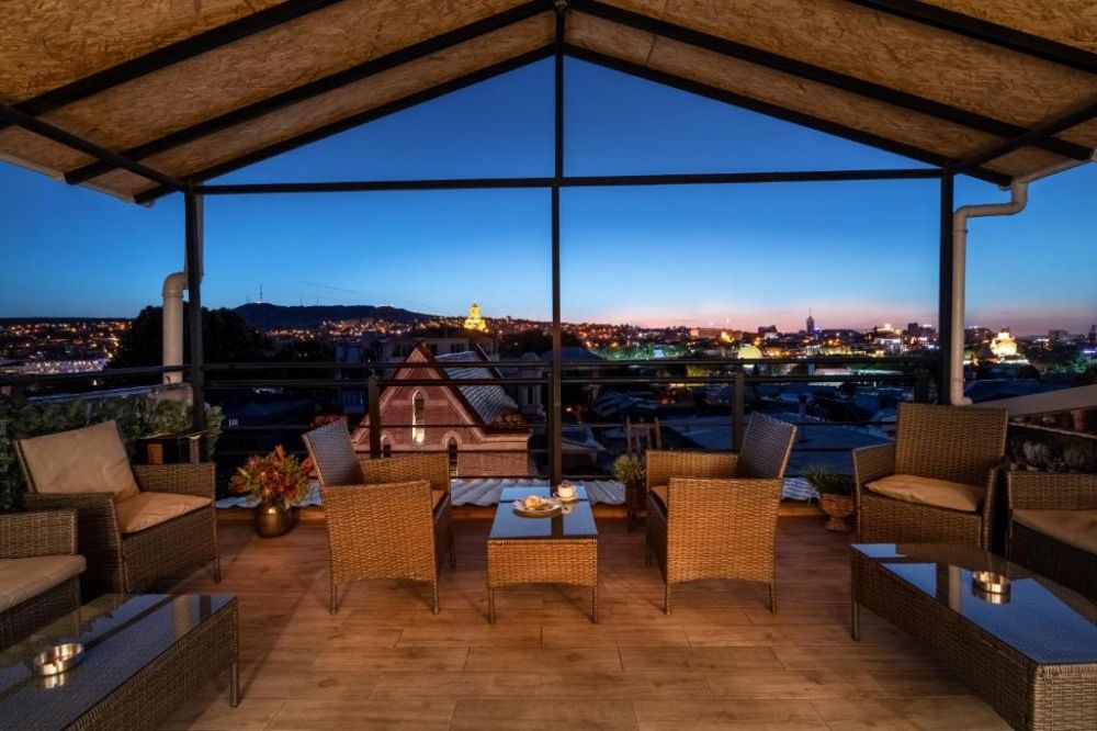 City Hotel 4*