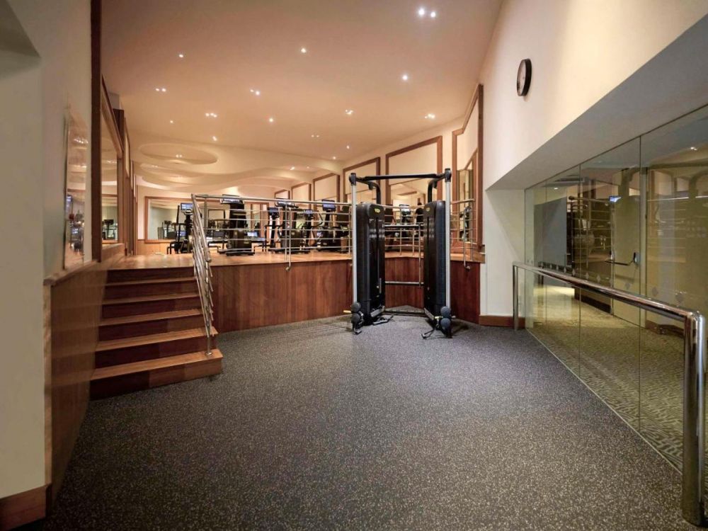Swissotel The Stamford 5*