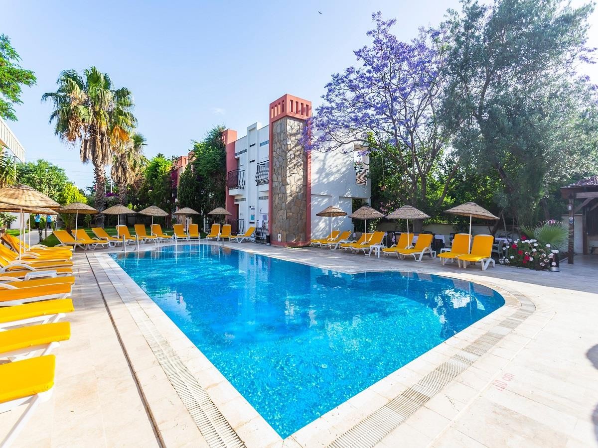 Kriss Hotel 3*