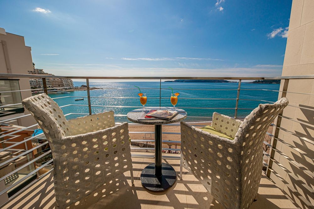 Aleksandar Hotel Restaurant & Wine Bar 4*