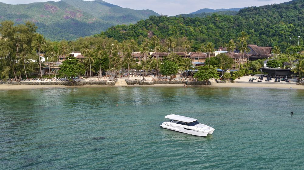 Vignette Collection Dinso Resort & Villas Phuket (ex. Dinso Resort & Villas) 5*