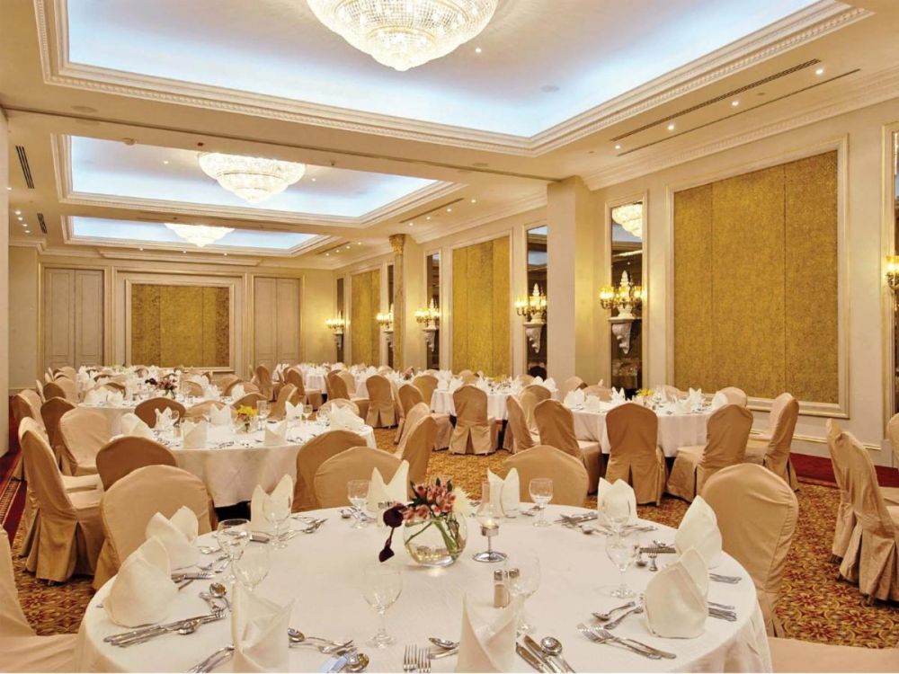 Millennium Hotel Doha 5*