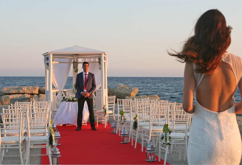 Amathus Beach Hotel 5*